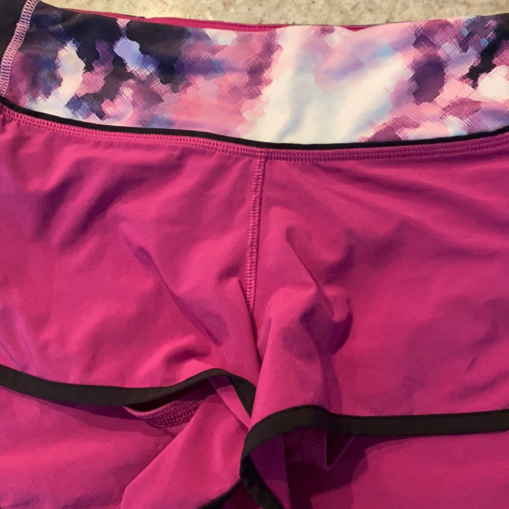 Lululemon size 4 speed shorts